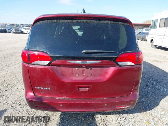 2021 Chrysler Voyager L z VIN 2C4RC1AG1MR542042, wystawiony jako IAAI lot #40626082 z przebiegiem 119 431 mil mil oraz . Historia ofert i sprzedaży dostępna na DreamBid. Obrazek 16.