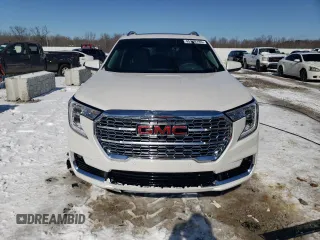 2024 GMC Terrain Denali with VIN 3GKALXEG9RL248701, listed as a Copart auction lot 45348185 with 9,184 mi miles and Non repairable. Bid and sale history available at DreamBid. Image 5.