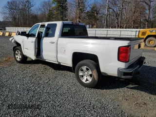 2018 Chevrolet Silverado 1500 LT with VIN 1GCRCREH7JZ194637, listed as a Copart auction lot 44399435 with 111,928 mi miles and Salvage Title. Bid and sale history available at DreamBid. Image 2.