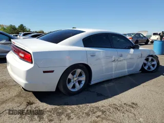 2014 Dodge Charger SE with VIN 2C3CDXBG9EH268119, listed as a Copart auction lot 55650705 with 185,024 mi miles and Salvage Title. Bid and sale history available at DreamBid. Image 3.