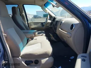 2003 Ford Expedition Special Service with VIN 1FMFU15L93LB76356, listed as a IAAI auction lot 42025355 with 246,060 mi miles. Bid and sale history available at carsss.com. Image 5.