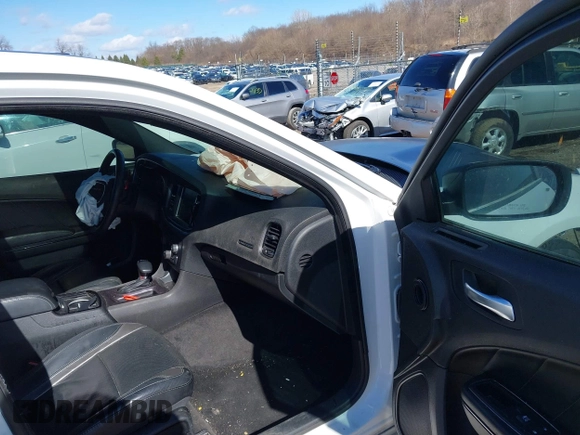 2016 Dodge Charger R/T with VIN 2C3CDXCT3GH117730, listed as a IAAI auction lot 41860840 with 118,945 mi miles and . Bid and sale history available at carsss.com. Image 5.