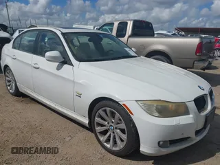 2011 BMW 3 Series 328i xDrive with VIN WBAPK7C55BA972678, listed as a IAAI auction lot 42409621 with 155,504 mi miles and . Bid and sale history available at DreamBid. Image 1.