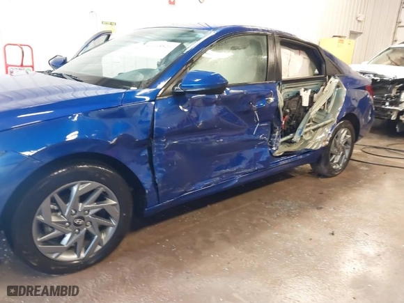 2024 Hyundai Elantra Hybrid Blue with VIN KMHLM4DJXRU106789, listed as a IAAI auction lot 41645526 with 11,284 mi miles. Bid and sale history available at carsss.com. Image 6.