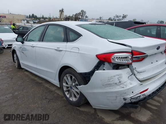 2020 Ford Fusion SE z VIN 3FA6P0LU2LR253612, wystawiony jako IAAI lot #41798850 z przebiegiem 58 219 mil mil oraz . Historia ofert i sprzedaży dostępna na DreamBid. Obrazek 6.