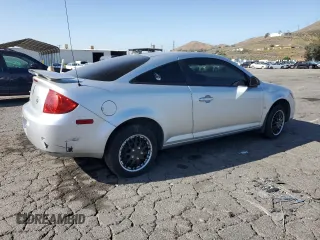 2009 Pontiac G5 z VIN 1G2AS18H697176865, wystawiony jako Copart lot #57133875 z przebiegiem 177 707 mil mil oraz Szkoda całkowita • Salvage title. Historia ofert i sprzedaży dostępna na DreamBid. Obrazek 3.