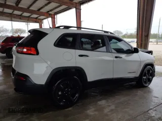 2017 Jeep Cherokee Altitude with VIN 1C4PJLAB3HW661107, listed as a Copart auction lot 46274015 with 99,258 mi miles and Salvage title. Bid and sale history available at DreamBid. Image 3.