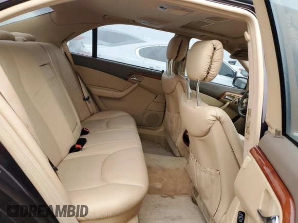 2001 Mercedes-Benz S-Class with VIN WDBNG70J81A138687, listed as a Copart auction lot 42194795 with 137,677 mi miles and Salvage Title. Bid and sale history available at carsss.com. Image 10.