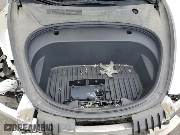2022 Tesla Model 3 Long Range z VIN 5YJ3E1EB7NF365962, wystawiony jako Copart lot #48601865 z przebiegiem 121 541 mil mil oraz Szkoda całkowita • Salvage title. Historia ofert i sprzedaży dostępna na DreamBid. Obrazek 12.