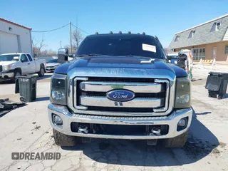 2016 Ford F-250 Lariat z VIN 1FT7W2BTXGEB22880, wystawiony jako IAAI lot #41985145 z przebiegiem 131 344 mil mil oraz . Historia ofert i sprzedaży dostępna na DreamBid. Obrazek 13.