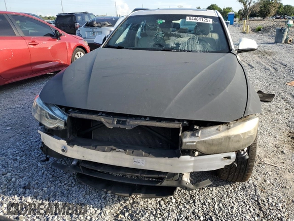2017 BMW 3 Series 330i z VIN WBA8B9G34HNU52157, wystawiony jako Copart lot #64464125 z przebiegiem 72 659 mil mil oraz Czysty tytuł • Clean title. Historia ofert i sprzedaży dostępna na DreamBid. Obrazek 5.