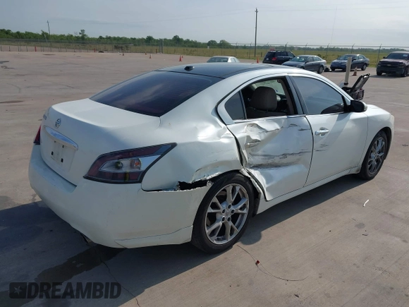 2013 Nissan Maxima S z VIN 1N4AA5AP2DC835246, wystawiony jako IAAI lot #42047026 z przebiegiem 125 004 mil mil oraz . Historia ofert i sprzedaży dostępna na DreamBid. Obrazek 4.