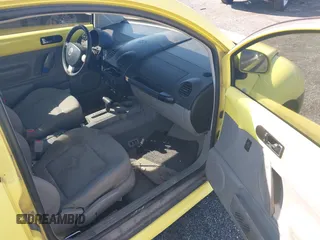 1999 Volkswagen Beetle GLS with VIN 3VWCC21C1XM415115, listed as a IAAI auction lot 41933992 with 193,653 mi miles and . Bid and sale history available at DreamBid. Image 5.