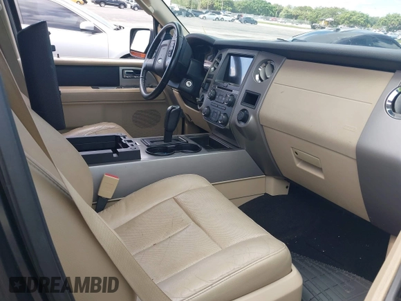 2017 Ford Expedition XLT z VIN 1FMJU1HT9HEA04989, wystawiony jako IAAI lot #39736910 z przebiegiem 184 638 mil mil oraz . Historia ofert i sprzedaży dostępna na DreamBid. Obrazek 5.