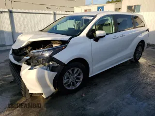 2024 Toyota Sienna LE z VIN 5TDKRKEC9RS187777, wystawiony jako Copart lot #41491055 z przebiegiem 21 134 mil mil oraz Szkoda całkowita • Salvage title. Historia ofert i sprzedaży dostępna na DreamBid. Obrazek 1.
