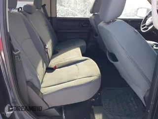 2013 Ram 1500 Express z VIN 1C6RR7KT5DS692688, wystawiony jako IAAI lot #41315199 z przebiegiem 216 438 mil mil oraz . Historia ofert i sprzedaży dostępna na DreamBid. Obrazek 8.