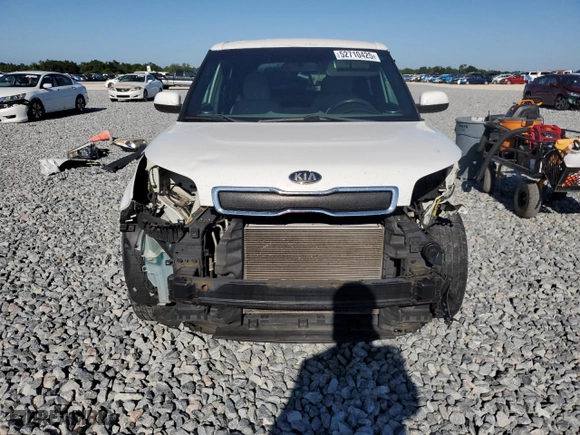 2014 Kia Soul with VIN KNDJN2A23E7066249, listed as a Copart auction lot 52710425 with 127,517 mi miles and Salvage Title. Bid and sale history available at carsss.com. Image 5.