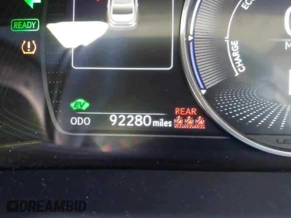 2019 Lexus ES 300h with VIN JTHB21B11K2024098, listed as a IAAI auction lot 42082628 with 92,280 mi miles and . Bid and sale history available at DreamBid. Image 16.