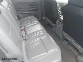 2005 Honda Pilot EX-L with VIN 5FNYF18585B037135, listed as a IAAI auction lot 41930914 with 227,956 mi miles. Bid and sale history available at carsss.com. Image 8.