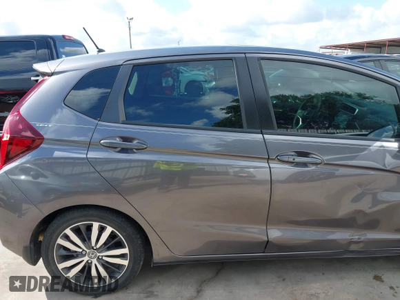 2015 Honda Fit EX-L with VIN 3HGGK5H89FM758748, listed as a IAAI auction lot 42559572 with 24,341 mi miles and . Bid and sale history available at DreamBid. Image 20.