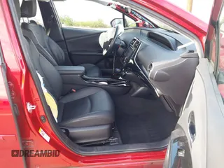 2016 Toyota Prius Four z VIN JTDKARFU3G3506953, wystawiony jako IAAI lot #42239553 z przebiegiem 63 011 mil mil oraz . Historia ofert i sprzedaży dostępna na DreamBid. Obrazek 5.