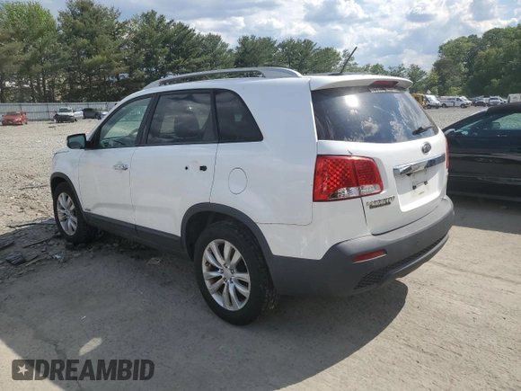 2011 Kia Sorento EX z VIN 5XYKUDA22BG062985, wystawiony jako Copart lot #56215815 z przebiegiem 118 109 mil mil oraz Czysty tytuł • Clean title. Historia ofert i sprzedaży dostępna na DreamBid. Obrazek 2.