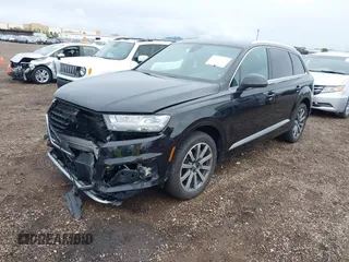 2017 Audi Q7 Premium Plus with VIN WA1LAAF71HD023838, listed as a IAAI auction lot 41924707 with 107,785 mi miles. Bid and sale history available at carsss.com. Image 18.