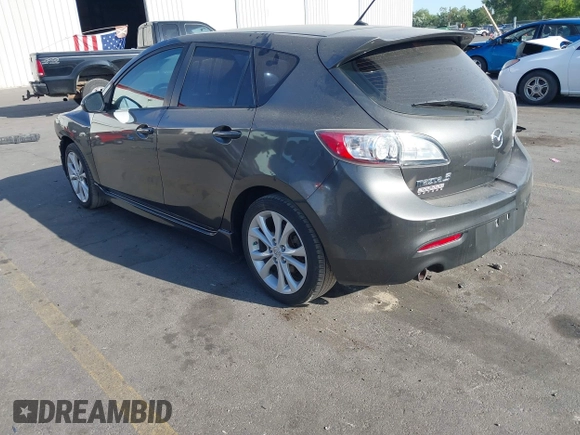 2010 Mazda 3 S Sport z VIN JM1BL1H64A1240758, wystawiony jako IAAI lot #42526481 z przebiegiem 126 923 mil mil oraz . Historia ofert i sprzedaży dostępna na DreamBid. Obrazek 3.