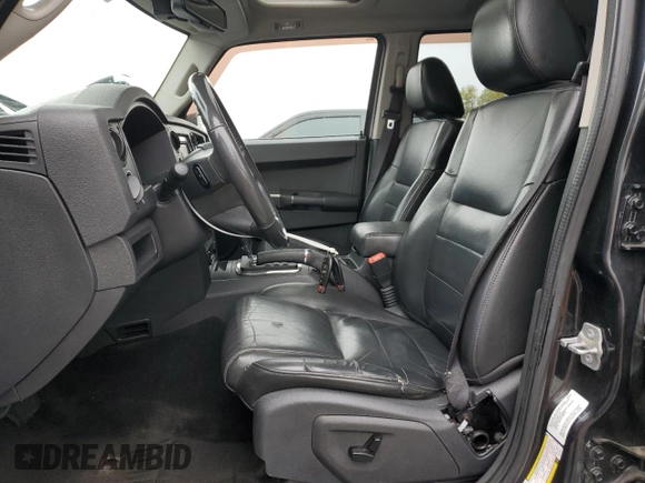 2010 Jeep Commander Sport with VIN 1J4RG4GT7AC113271, listed as a Copart auction lot 54667655 with 146,116 mi miles and Clean title. Bid and sale history available at DreamBid. Image 7.