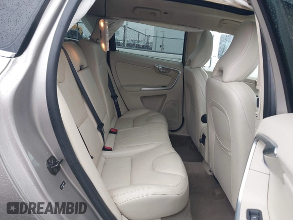 2013 Volvo XC60 T6 with VIN YV4902DZ7D2449646, listed as a IAAI auction lot 41764164 with 129,588 mi miles. Bid and sale history available at carsss.com. Image 8.
