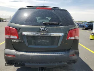 2013 Kia Sorento LX with VIN 5XYKT3A61DG334963, listed as a Copart auction lot 60152345 with 176,500 mi miles and Salvage title. Bid and sale history available at DreamBid. Image 6.
