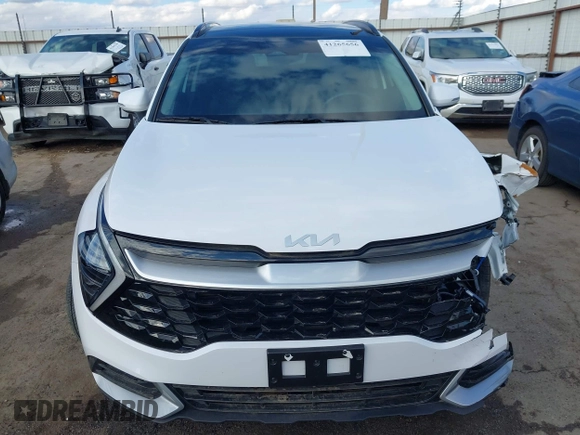 2025 Kia Sportage EX with VIN 5XYK33DF6SG242174, listed as a IAAI auction lot 41265656 with 4,696 mi miles. Bid and sale history available at carsss.com. Image 13.