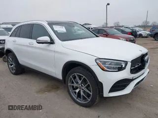 2022 Mercedes-Benz GLC with VIN W1N0G8EB6NG096681, listed as a IAAI auction lot 41775648 with 10,676 mi miles. Bid and sale history available at carsss.com. Image 1.
