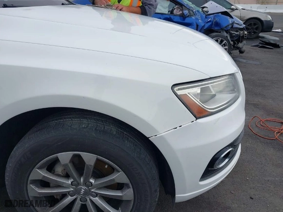 2016 Audi Q5 Premium with VIN WA1C2AFP9GA018285, listed as a IAAI auction lot 40931565 with 68,743 mi miles. Bid and sale history available at carsss.com. Image 6.