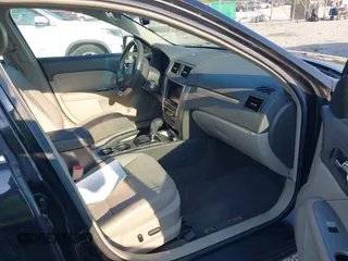 2012 Ford Fusion Hybrid z VIN 3FADP0L35CR371734, wystawiony jako IAAI lot #42559033 z przebiegiem 131 314 mil mil oraz . Historia ofert i sprzedaży dostępna na DreamBid. Obrazek 5.