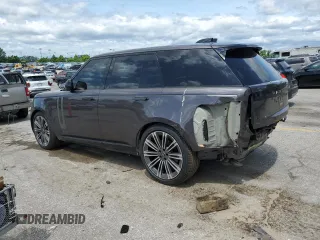 2024 Land Rover Range Rover SE with VIN SALKP9FUXRA203643, listed as a Copart auction lot 59896815 with 39,806 mi miles and Salvage title. Bid and sale history available at DreamBid. Image 2.