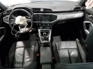 2021 Audi Q3 Premium z VIN WA1AUCF36M1154248, wystawiony jako Copart lot #52740915 z przebiegiem Nie podano mil oraz Szkody całkowita. Historia ofert i sprzedaży dostępna na DreamBid. Obrazek 8.