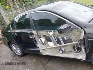 2011 Honda Accord EX z VIN 1HGCP2F71BA030423, wystawiony jako IAAI lot #42344496 z przebiegiem 146 097 mil mil oraz . Historia ofert i sprzedaży dostępna na DreamBid. Obrazek 13.