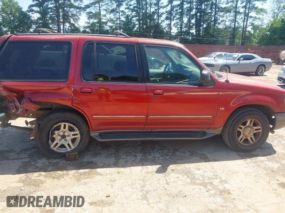 2000 Ford Explorer XLT with VIN 1FMZU63P7YZA68094, listed as a IAAI auction lot 42188950 with 210,747 mi miles and . Bid and sale history available at DreamBid. Image 13.