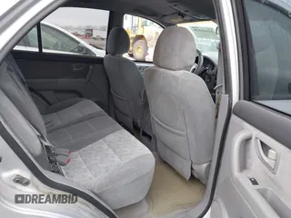 2005 Kia Sorento LX with VIN KNDJD733455484725, listed as a IAAI auction lot 41444120 with 242,129 mi miles. Bid and sale history available at carsss.com. Image 8.
