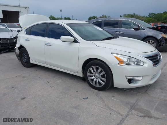 2015 Nissan Altima 2.5 with VIN 1N4AL3AP9FC212952, listed as a IAAI auction lot 41953425 with 104,139 mi miles. Bid and sale history available at carsss.com. Image 1.