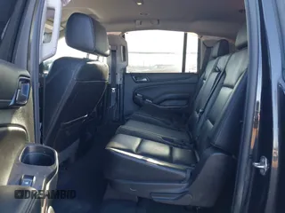 2019 Chevrolet Suburban LT with VIN 1GNSKHKC3KR394785, listed as a IAAI auction lot 41825236 with 39,216 mi miles. Bid and sale history available at carsss.com. Image 8.