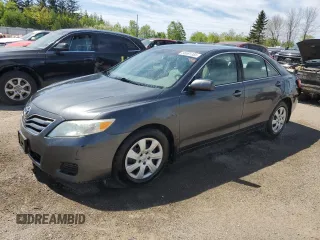 2010 Toyota Camry z VIN 4T1BF3EK5AU078833, wystawiony jako Copart lot #56581355 z przebiegiem 333 914 mil mil oraz Szkoda całkowita • Salvage title. Historia ofert i sprzedaży dostępna na DreamBid. Obrazek 1.