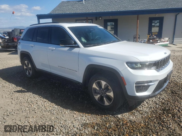 2024 Jeep Grand Cherokee with VIN 1C4RJYB69RC120685, listed as a Copart auction lot 63274645 with 40,691 mi miles and Clean title. Bid and sale history available at DreamBid. Image 4.
