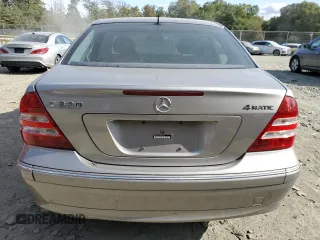 2005 Mercedes-Benz C 320 с VIN WDBRF84J15F669713, выставлен на аукционе Copart как лот 75413424 с пробегом 260 776 миль миль и Списание • Salvage title. История ставок и продаж доступна на DreamBid. Изображение 6.