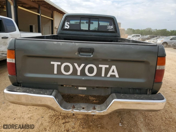 1992 Toyota 4WD Pickups DLX with VIN JT4RN01P4N7053352, listed as a Copart auction lot 52280194 with 156364 miles and Salvage Title. Bid and sale history available at carsss.com. Image 10.