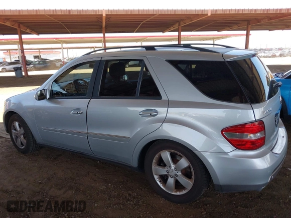 2006 Mercedes-Benz M 500 with VIN 4JGBB75E96A002814, listed as a IAAI auction lot 42686102 with 199,734 mi miles and . Bid and sale history available at DreamBid. Image 3.