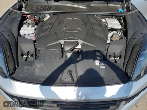 2025 Porsche Cayenne with VIN WP1BA2AY2SDA30021, listed as a Copart auction lot 61084695 with Not provided miles and Salvage title. Bid and sale history available at DreamBid. Image 12.