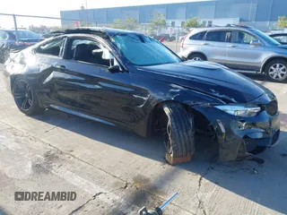 2016 BMW M4 with VIN WBS3R9C51GK336715, listed as a IAAI auction lot 41240988 with 62,245 mi miles. Bid and sale history available at carsss.com. Image 1.
