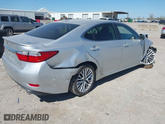 2013 Lexus ES 4dr Sdn with VIN JTHBK1GG2D2045719, listed as a IAAI auction lot 41854022 with 148,856 mi miles. Bid and sale history available at carsss.com. Image 4.